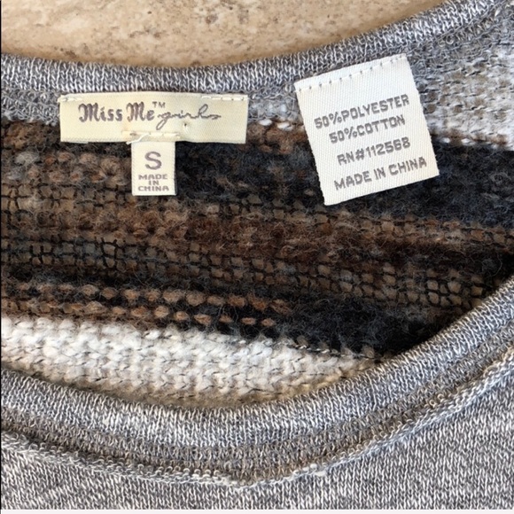 MISS ME Girl Graphic Print Gray Knit Top Sm - Picture 4 of 8